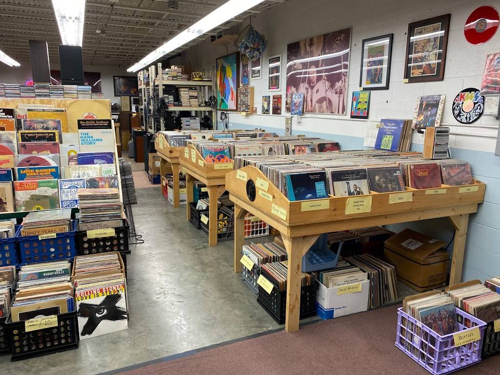 Vintage Audio Exchange | 702 W Main St STE F, Jamestown, NC 27282, USA | Phone: (336) 848-5330