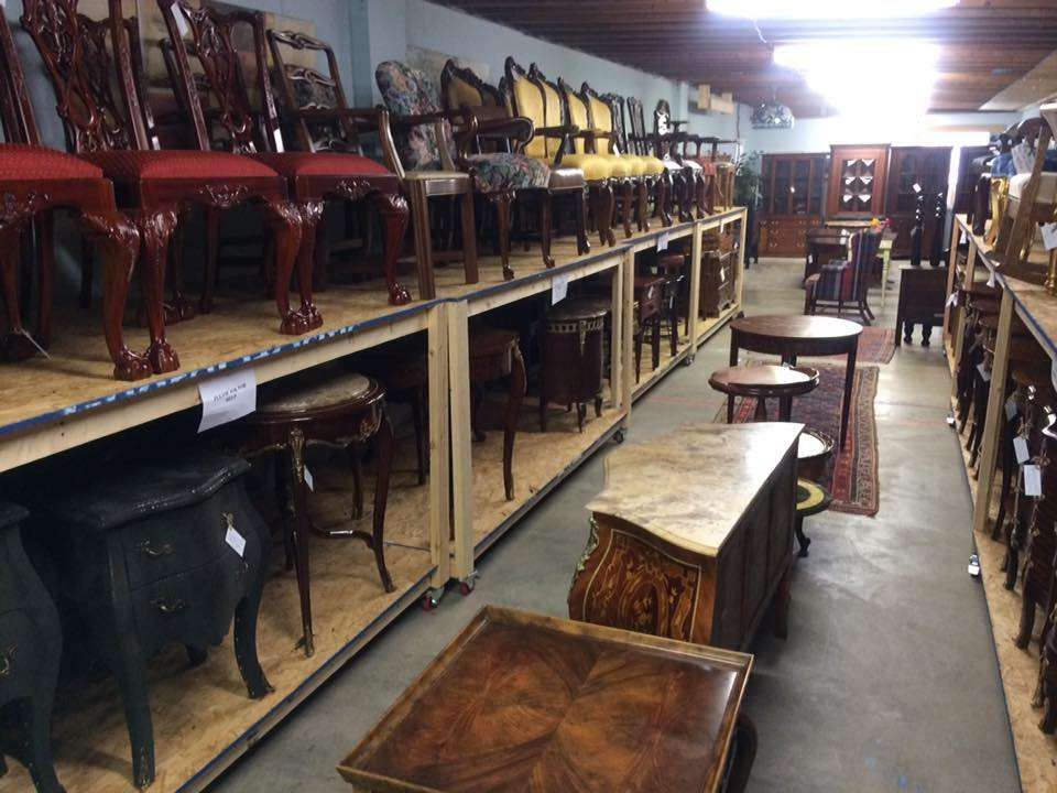 Bohemians Antiques | 11068 Buchanan Trail E, Waynesboro, PA 17268, USA | Phone: (717) 375-8166