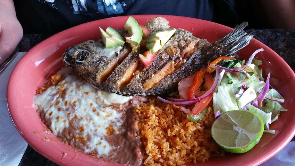 El Portal Restaurant | 2028 Lewelling Blvd, San Leandro, CA 94579, USA | Phone: (510) 878-7954