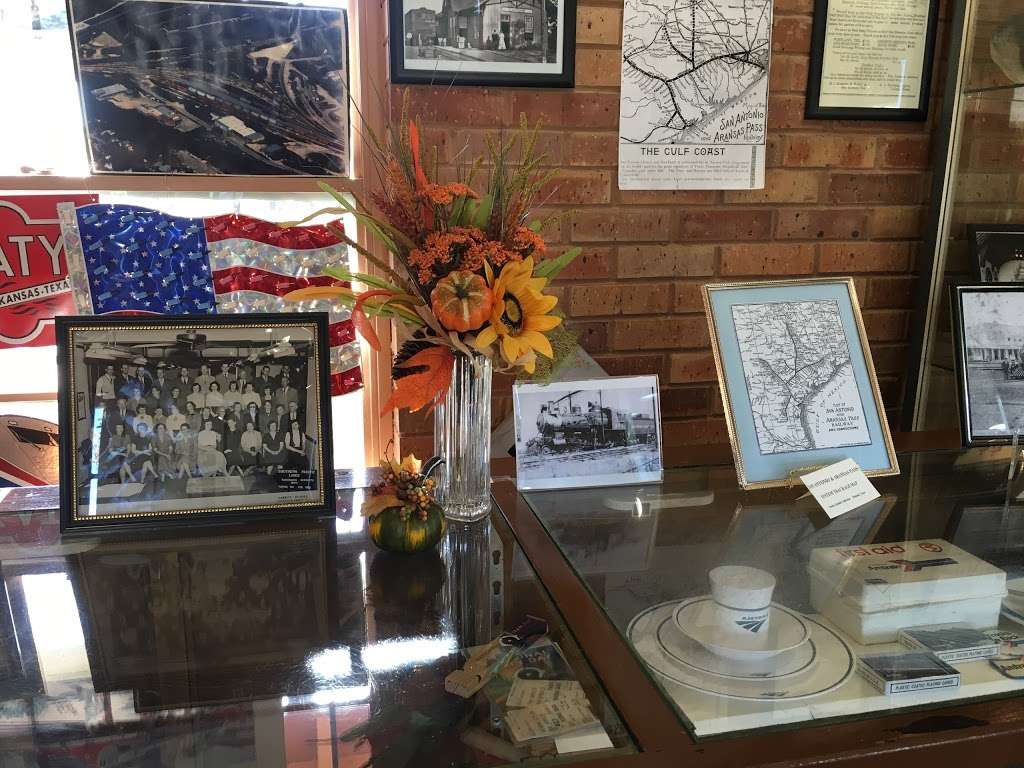 Elmendorf Heritage and Railroad Museum | 203 Bexar Ave, Elmendorf, TX 78112, USA | Phone: (210) 465-7459