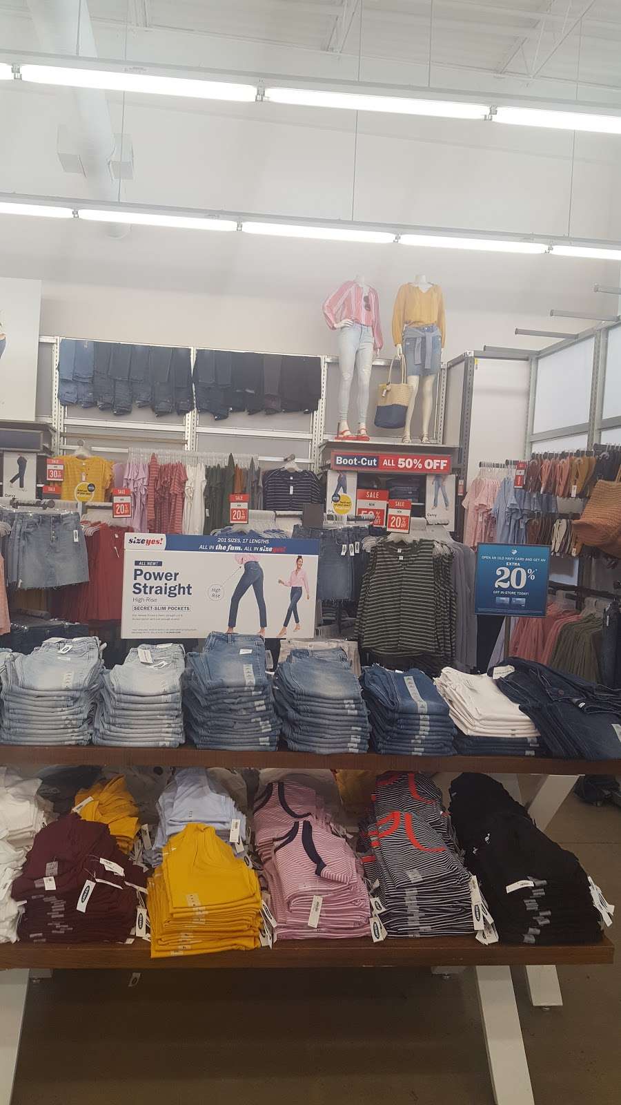 Old Navy | 1557 Almonesson Rd, Deptford Township, NJ 08096, USA | Phone: (856) 374-3089