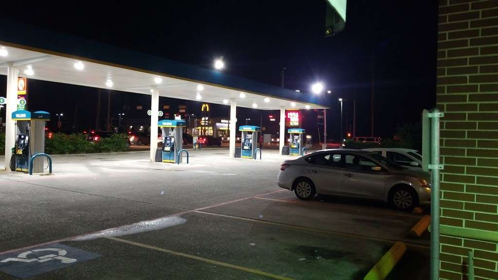 Valero | 8998 Will Clayton Pkwy, Humble, TX 77338, USA