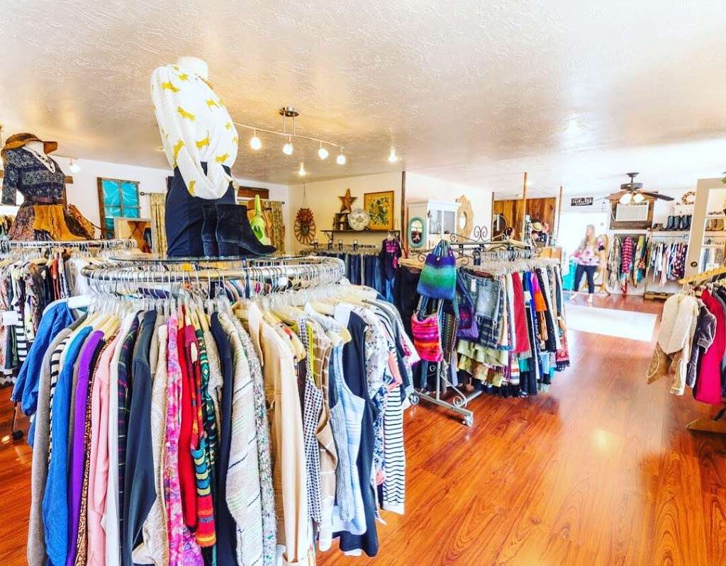 Encore Resale Boutique | 5163 Scotts Valley Dr, Scotts Valley, CA 95066, USA | Phone: (831) 461-0125