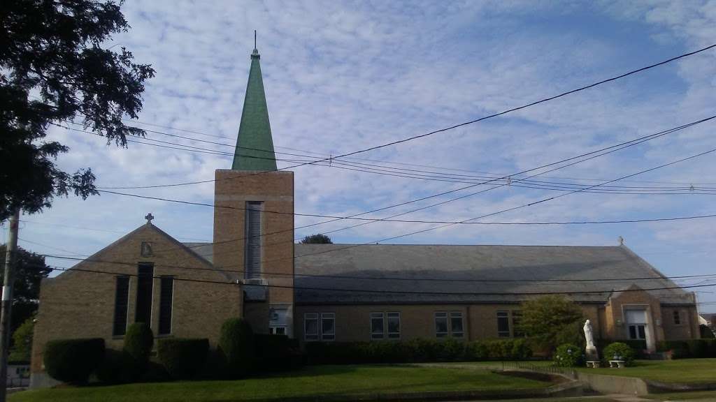 St Anns Church | 140 Lynn St, Peabody, MA 01960, USA | Phone: (978) 531-1480