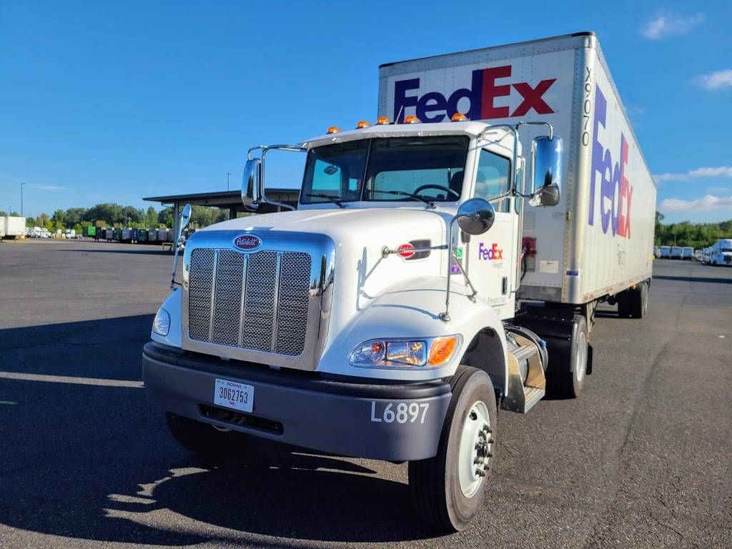 FedEx Freight | 750 NE Fazio Way, Portland, OR 97211, USA | Phone: (800) 400-8318