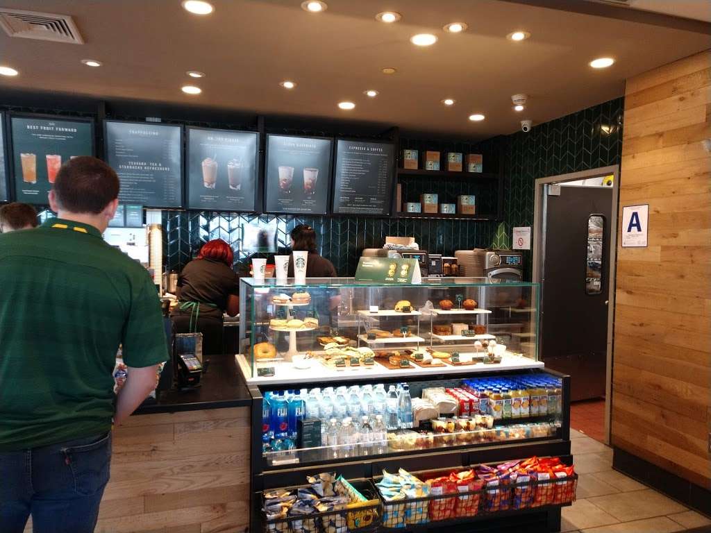 Starbucks | 5300 S Howell Ave, Milwaukee, WI 53207, USA | Phone: (414) 747-5252