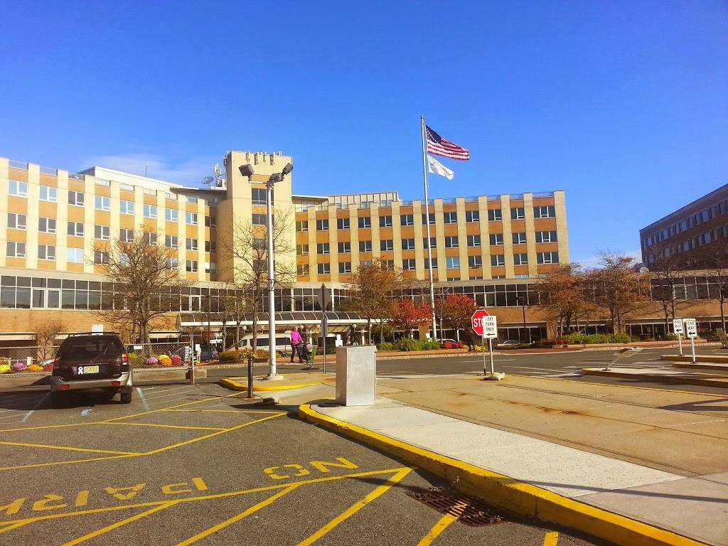Saint Barnabas Medical Center | 94 Old Short Hills Rd, Livingston, NJ 07039, USA | Phone: (973) 322-5000