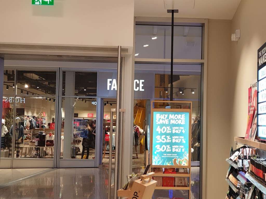 ICON Shopping Centre At The O2 | Peninsula Square, London SE10 0DX, UK