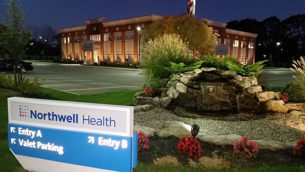 Northwell Health | 39 Brentwood Rd, Bay Shore, NY 11706, USA