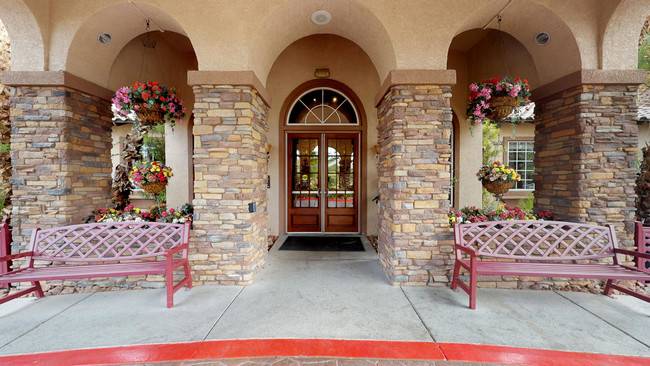 Carefree Senior Living at the Willows | 3250 S Town Center Dr, Las Vegas, NV 89135, USA | Phone: (702) 233-0648