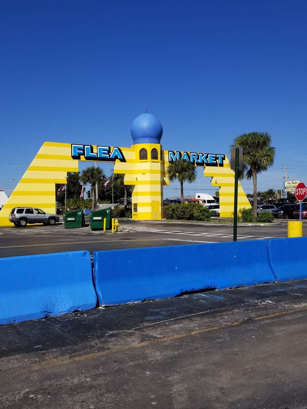 Flea Market | 12680 NW 42nd Ave, Opa-locka, FL 33054, USA | Phone: (305) 688-0500