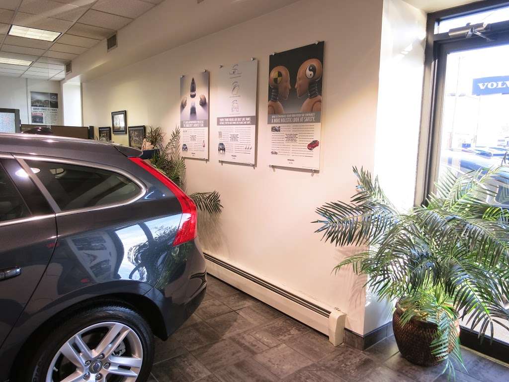 Steingold Volvo Cars | 766 Broadway, Pawtucket, RI 02861, USA | Phone: (401) 723-4700