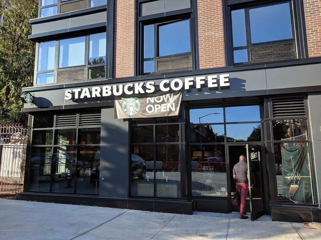 Starbucks in Stuben | 325 Lafayette Ave, Brooklyn, NY 11205, USA | Phone: (718) 230-0007