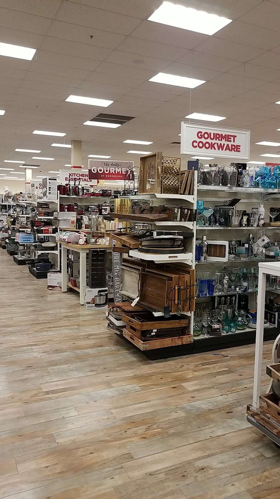 T.J. Maxx & HomeGoods | 3000 West, IL-60, Mundelein, IL 60060, USA | Phone: (847) 837-9424