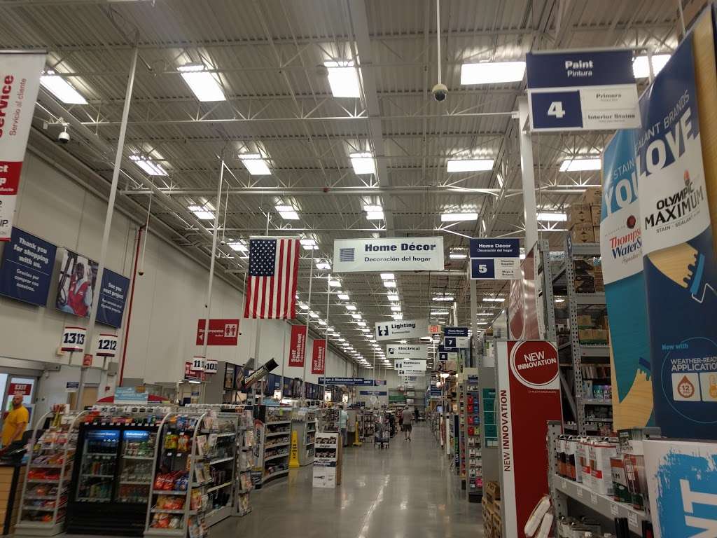 Lowes Home Improvement | 4811 N Oak Trafficway, Kansas City, MO 64118, USA | Phone: (816) 414-4220