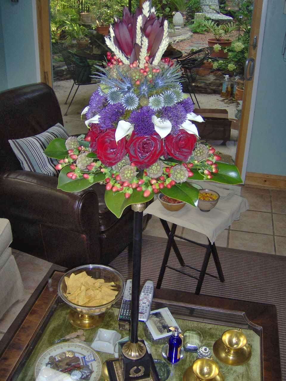 Surroundings Florist | 1023 E Capitol St SE, Washington, DC 20003, USA | Phone: (202) 546-2125