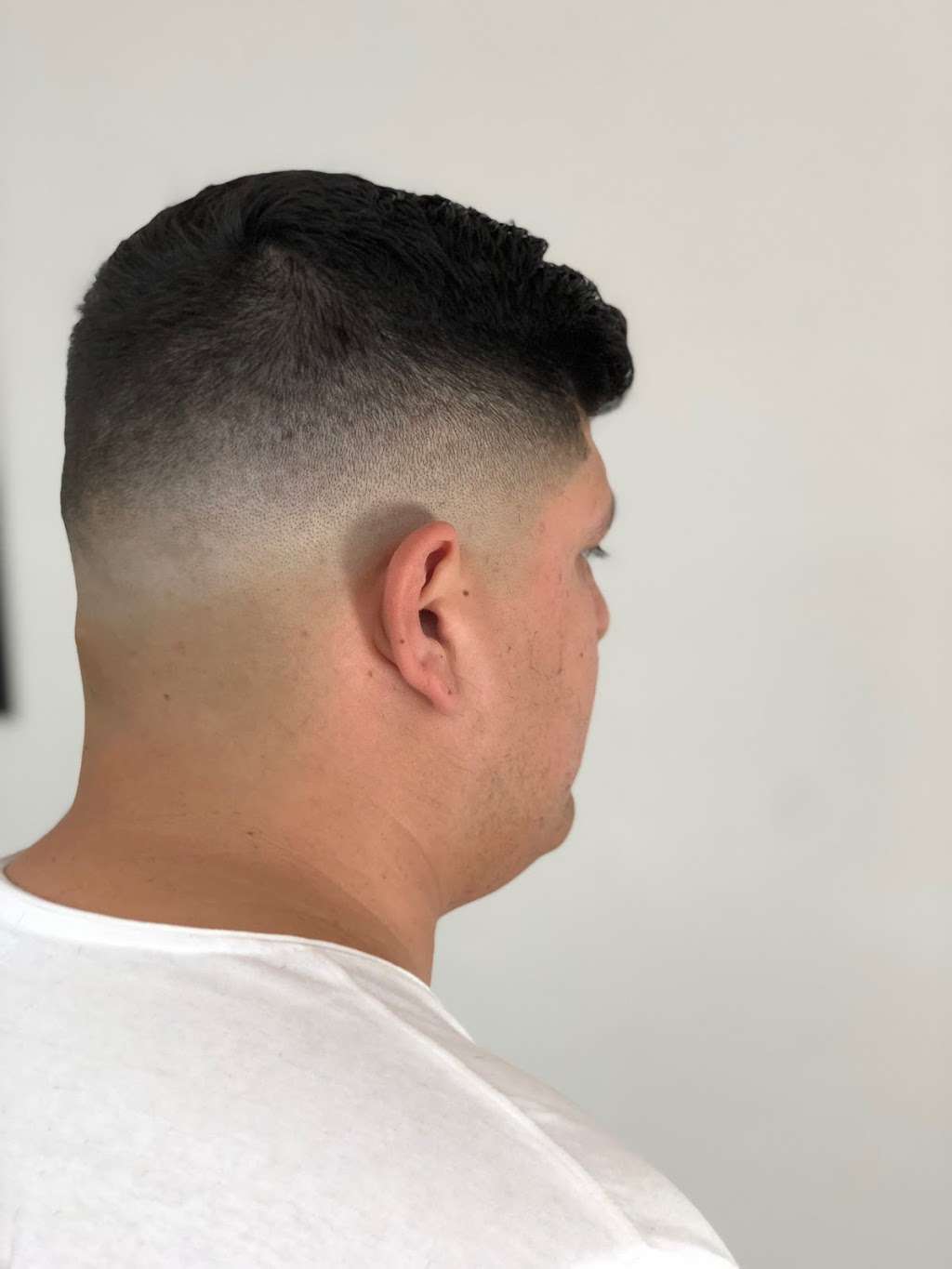 Hairys Barber Parlor | 876 N Garfield Ave, Montebello, CA 90640, USA | Phone: (323) 477-1699