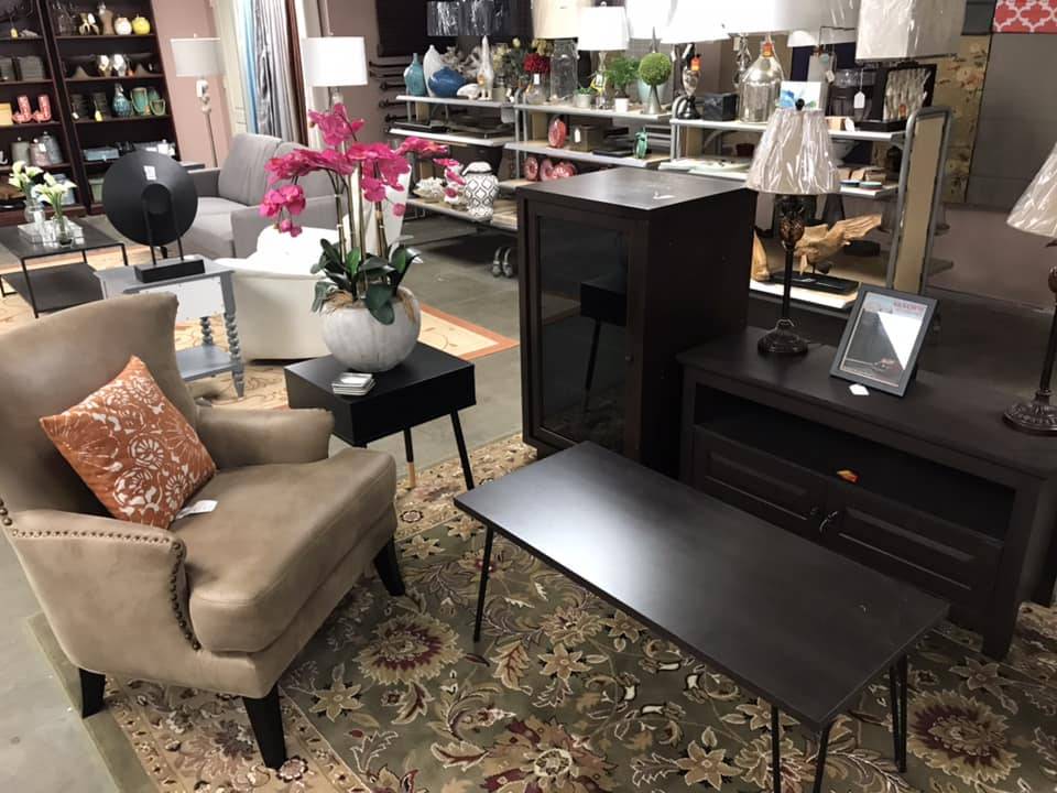 Wichita Home Decor Outlet | 1730 S Laura St, Wichita, KS 67211, USA | Phone: (316) 358-7212