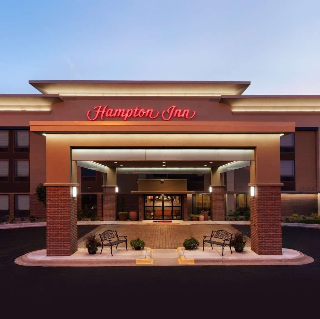 Hampton Inn Joliet - I-80 | 1521 Riverboat Center Dr, Joliet, IL 60436, USA | Phone: (815) 725-2424