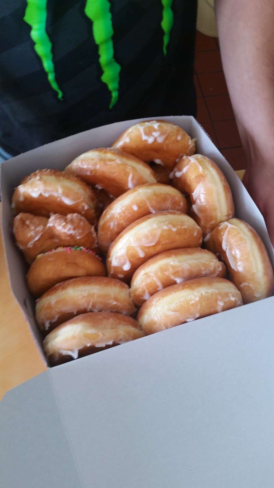 Donut Shop | 14420 Elsworth St #119, Moreno Valley, CA 92553, USA | Phone: (951) 656-5080