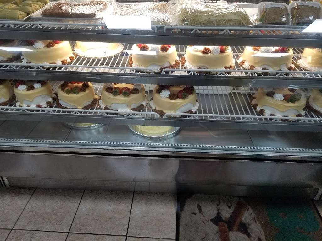 Pao De Mel Bakery | 1321 Liberty Ave, Hillside, NJ 07205, USA | Phone: (973) 926-2644