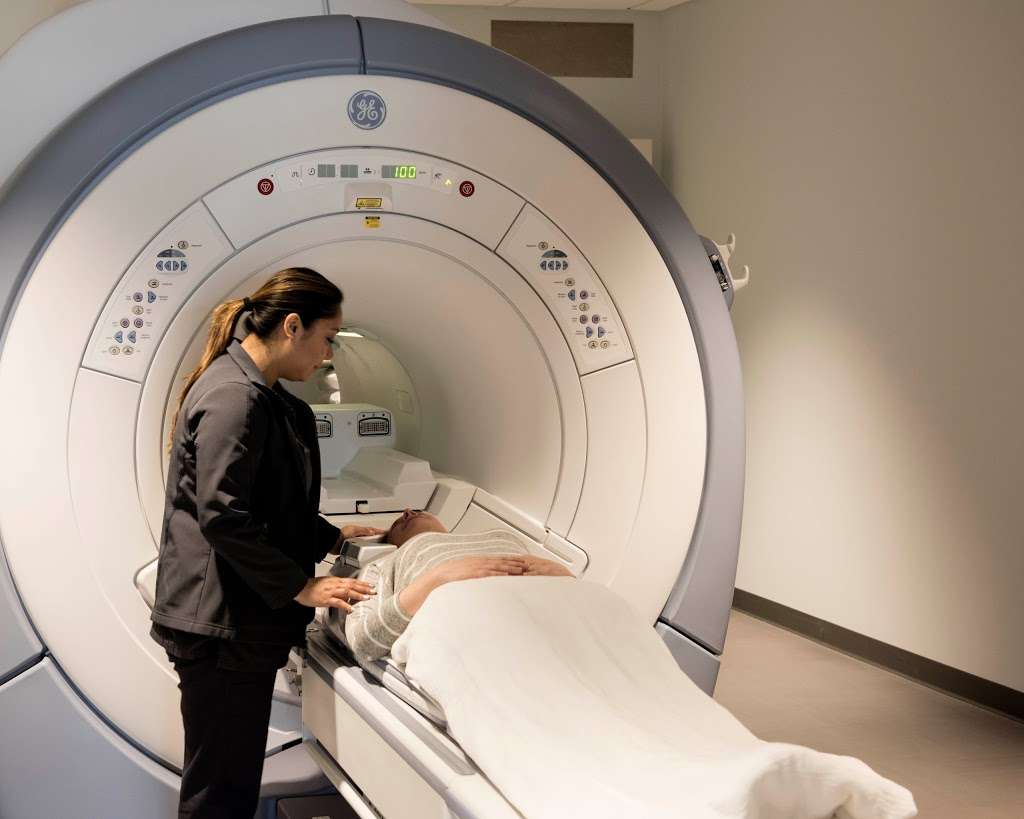 Smart Choice MRI | 3806 Willow Rd, Northbrook, IL 60062, USA | Phone: (844) 633-3674
