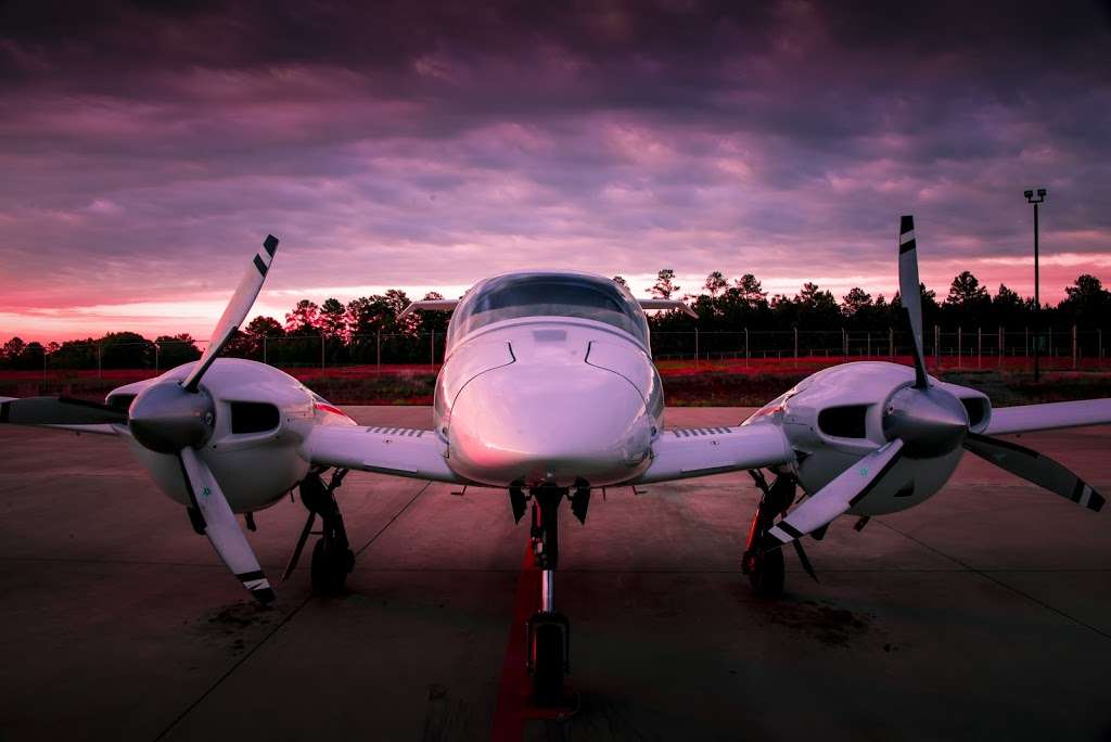 Academy of Aviation - AKH Campus - Flight Training | 1030 Gaston Day School Rd, Gastonia, NC 28056, USA | Phone: (704) 869-7844