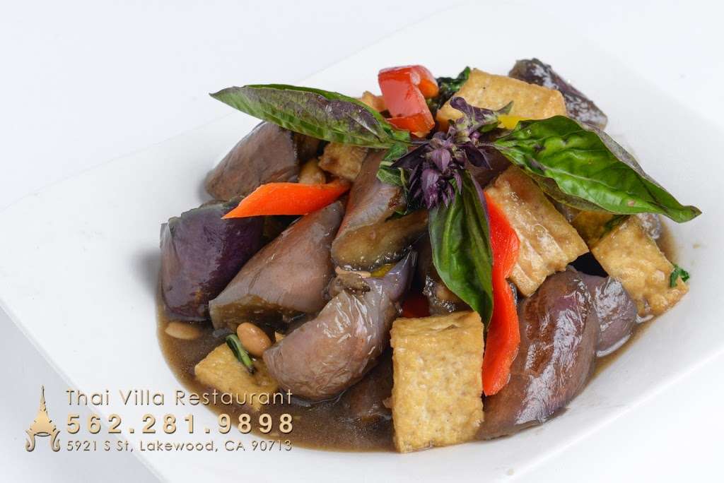Thai Villa Restaurant | 5921 South St, Lakewood, CA 90713, USA | Phone: (562) 281-9898