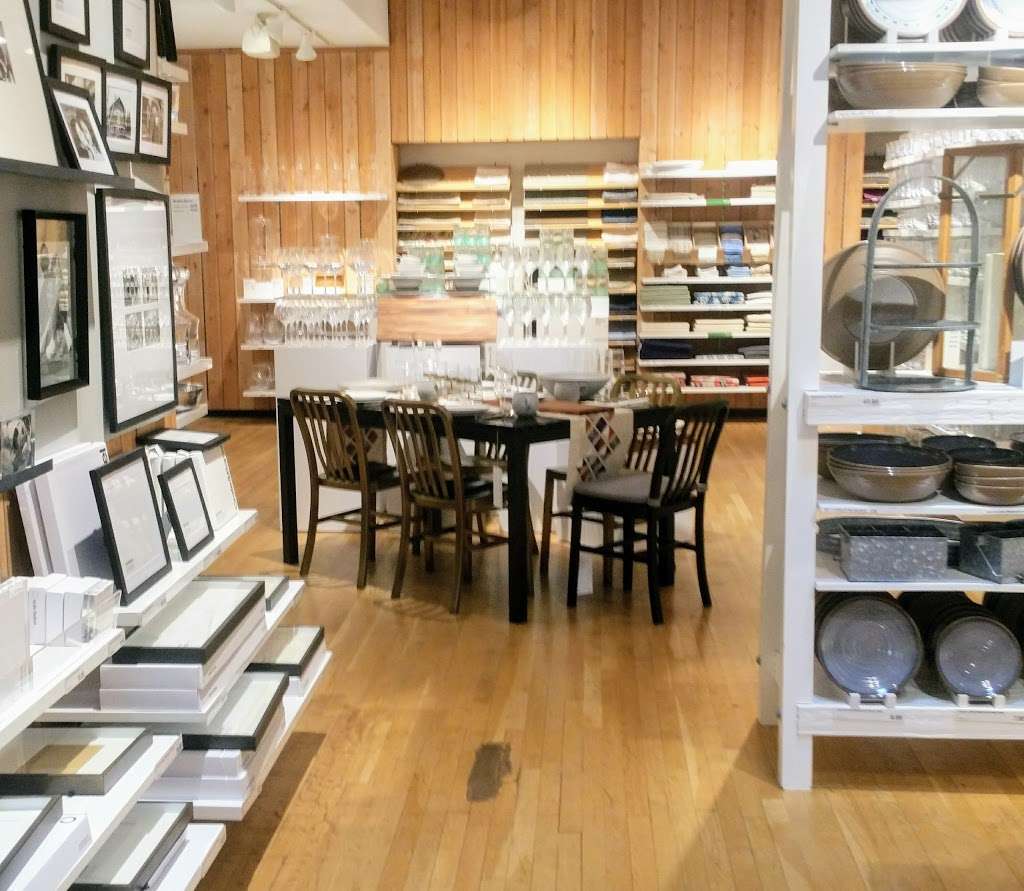 Crate and Barrel | 75 W Colorado Blvd, Pasadena, CA 91105, USA | Phone: (626) 683-8000