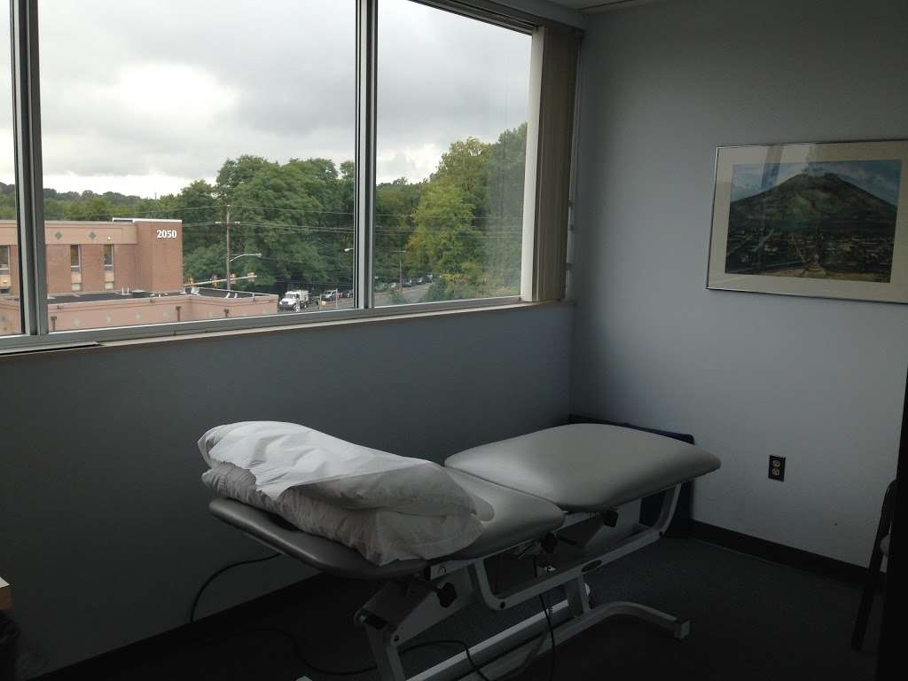 Penn Therapy Associates | 2010 West Chester Pike #450, Havertown, PA 19083, USA | Phone: (610) 853-0508