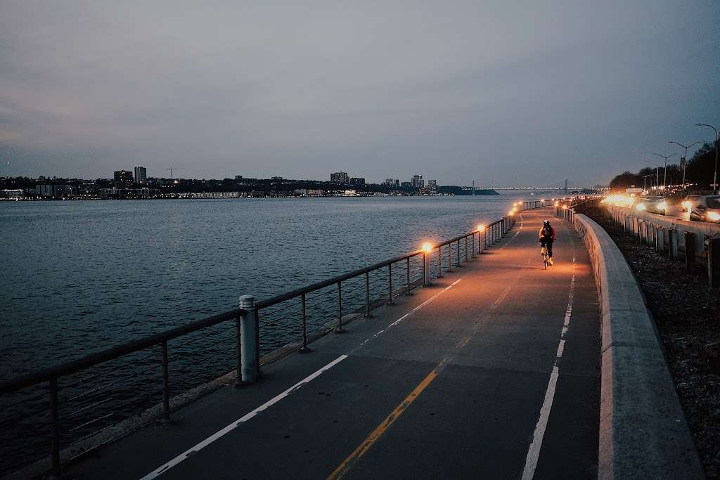 Hudson River Waterfront Greenway | New York State Reference Rte 907V, New York, NY 10024, USA