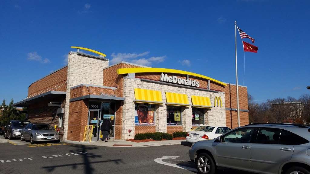McDonalds | 5009 Wilson Blvd, Arlington, VA 22203, USA | Phone: (703) 525-0522