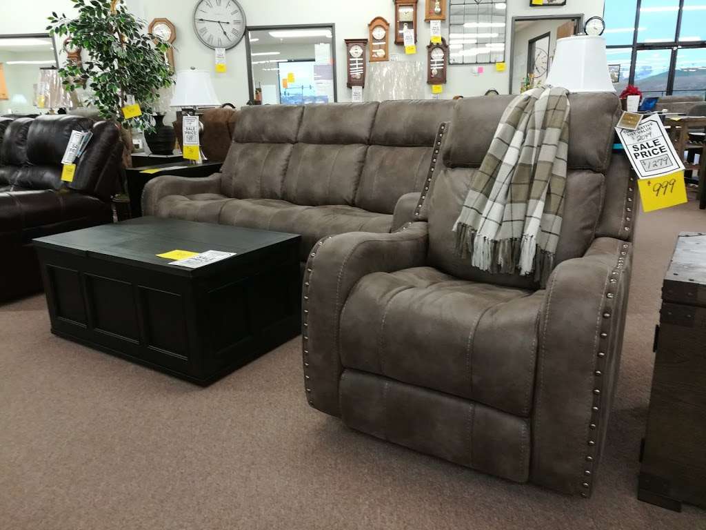 Fowlers Fine Furniture | 912 Walton Way, Richmond, MO 64085, USA | Phone: (816) 776-2555