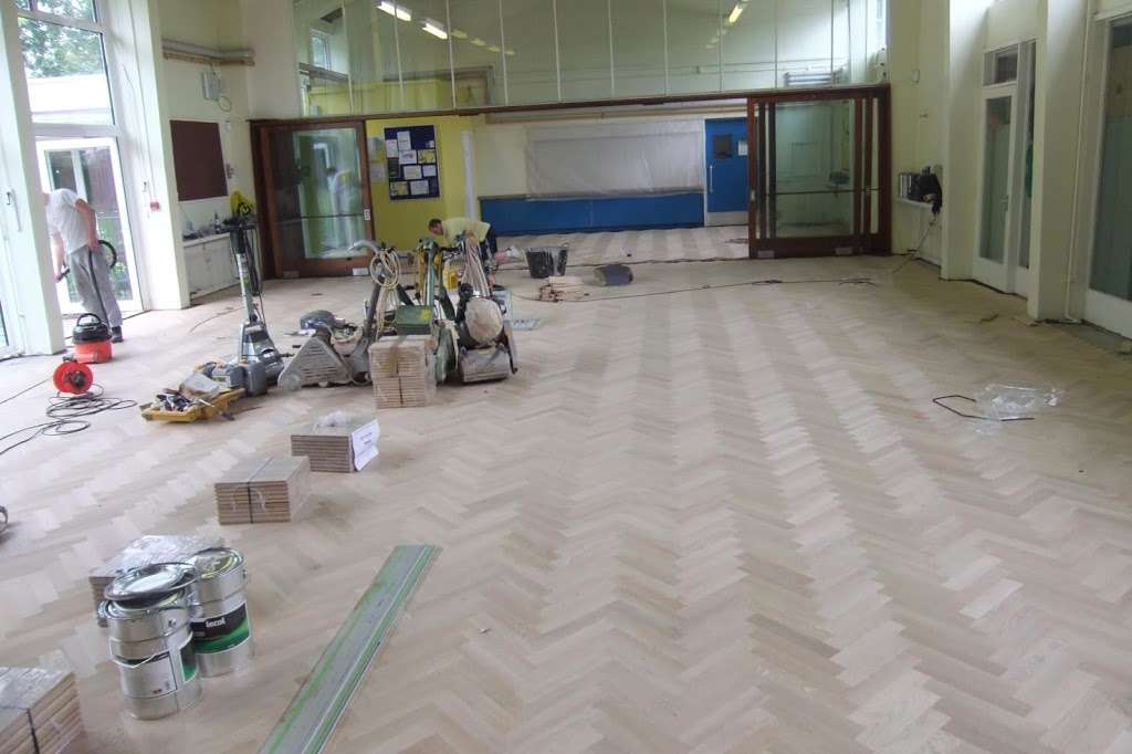 Ajax Flooring Co.Ltd | Unit 11-12, Bourne Industrial Park, Bourne Rd, Dartford DA1 4BZ, UK | Phone: 01322 556564