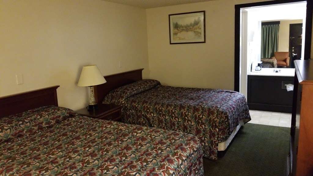 Value Inn | 9420 South 20th Street, Oak Creek, WI 53154, USA | Phone: (414) 761-3807