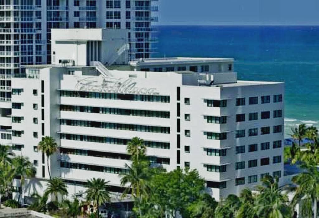 Casablanca Oceanfront Studios By TSBS Rentals | 6345 Collins Ave, Miami Beach, FL 33141, USA | Phone: (305) 793-2079