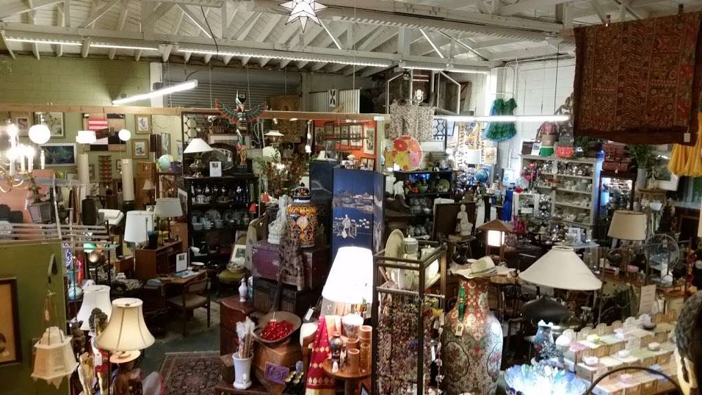 Food For Thought Antiques, Gifts & Garden | 2701 Gravenstein Hwy S, Sebastopol, CA 95472, USA | Phone: (707) 823-3101