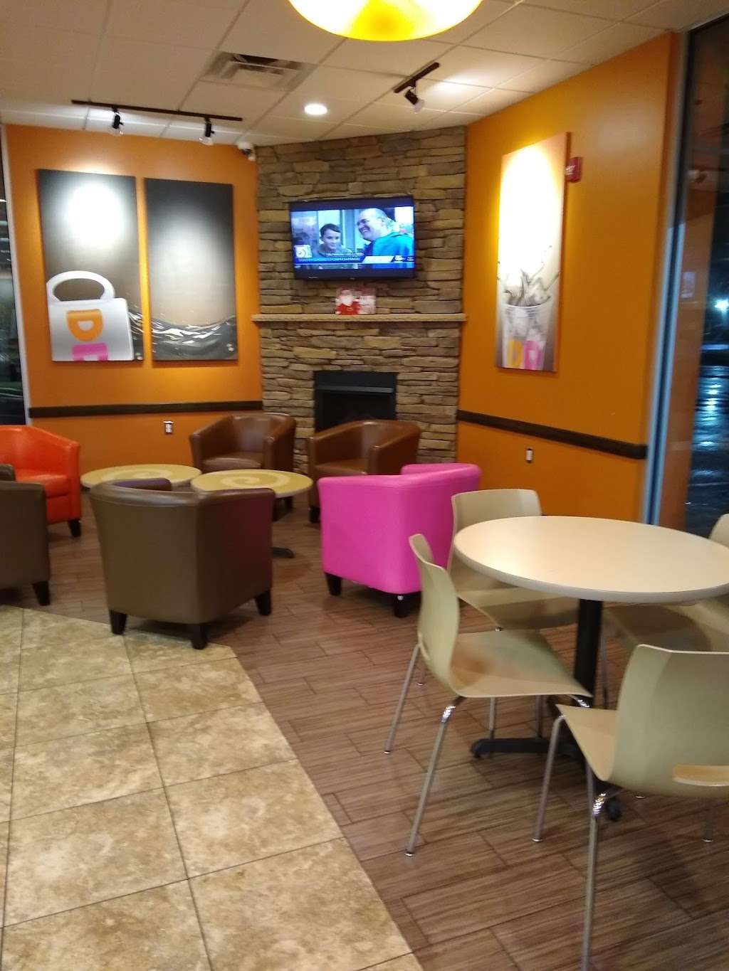 Dunkin | 995 Old Post Rd, Walpole, MA 02081, USA | Phone: (508) 668-4800