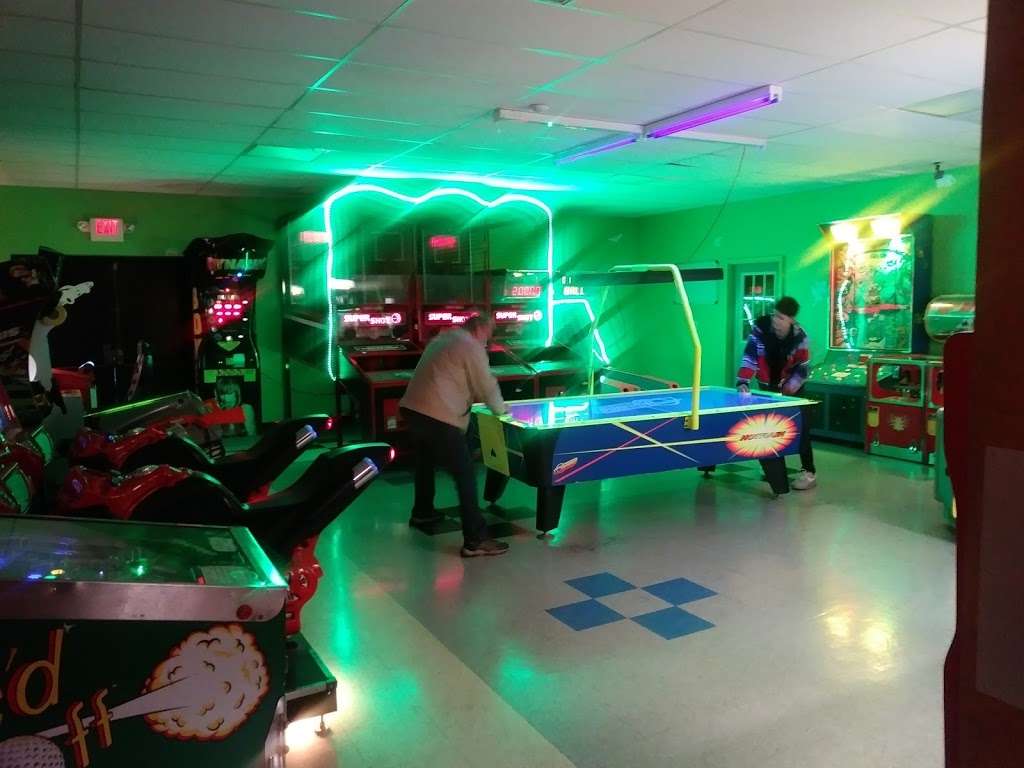 Pine Grove Sports & Entertainment | 87 Tremont Rd, Pine Grove, PA 17963, USA | Phone: (570) 345-4120