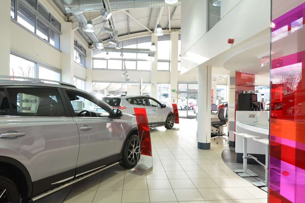 Jemca Toyota Croydon | 602 Purley Way, Croydon CR0 4RF, UK | Phone: 020 8649 5959