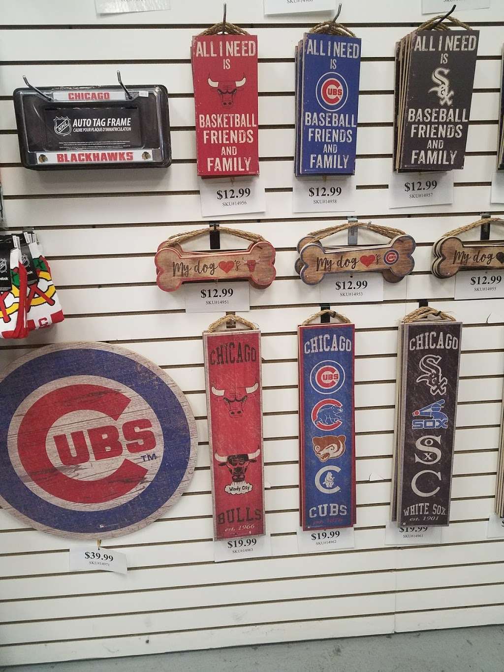 Sports Novelties & Premium | 4855 S Racine Ave, Chicago, IL 60609, USA | Phone: (773) 247-7000