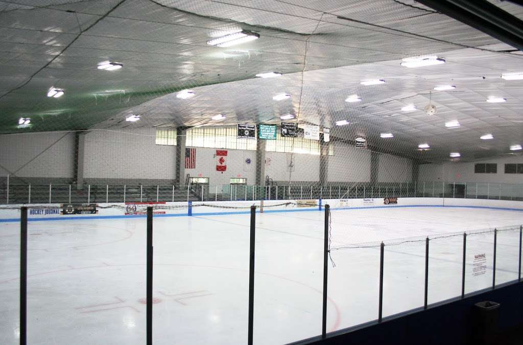 Armstrong Arena | 103 Long Pond Rd, Plymouth, MA 02360, USA | Phone: (508) 746-8825