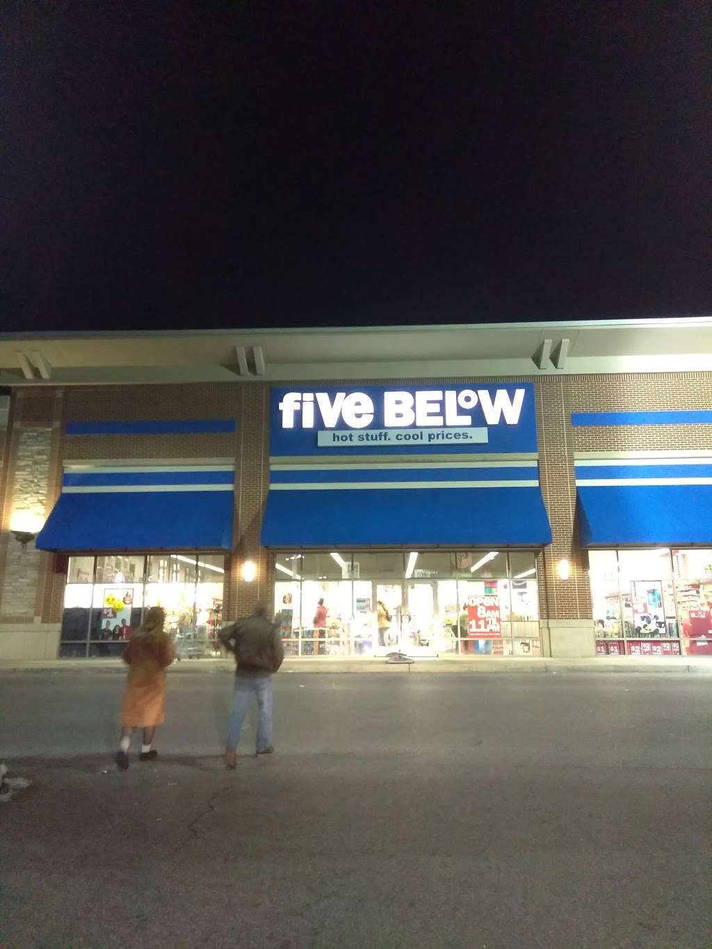 Five Below | 18057 Garland Groh Blvd, Hagerstown, MD 21740, USA | Phone: (301) 766-7956