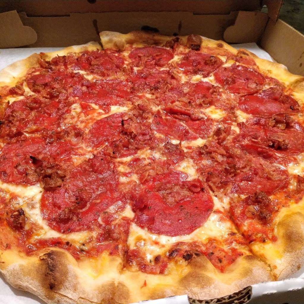 Shelleys Pizza | 273 Union St, Luzerne, PA 18709, USA | Phone: (570) 288-6646