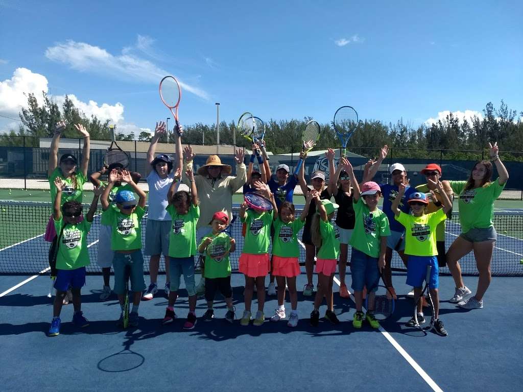 Tom Fowkes Tennis and Fitness | 3000 NE 151st St, North Miami, FL 33181, USA | Phone: (954) 558-1038