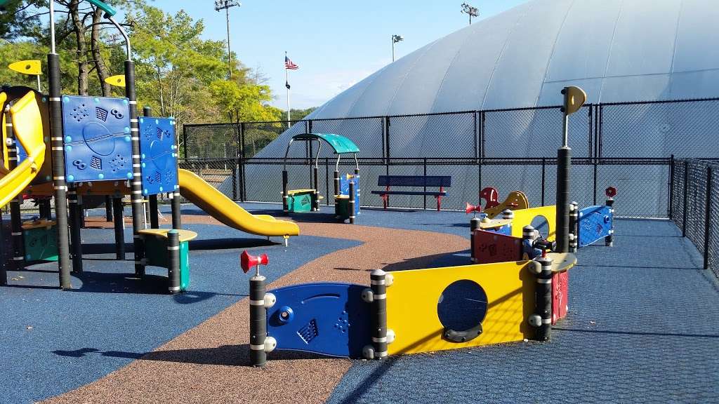 Delfino Park | 110 Lake St, White Plains, NY 10604, USA | Phone: (914) 422-1336