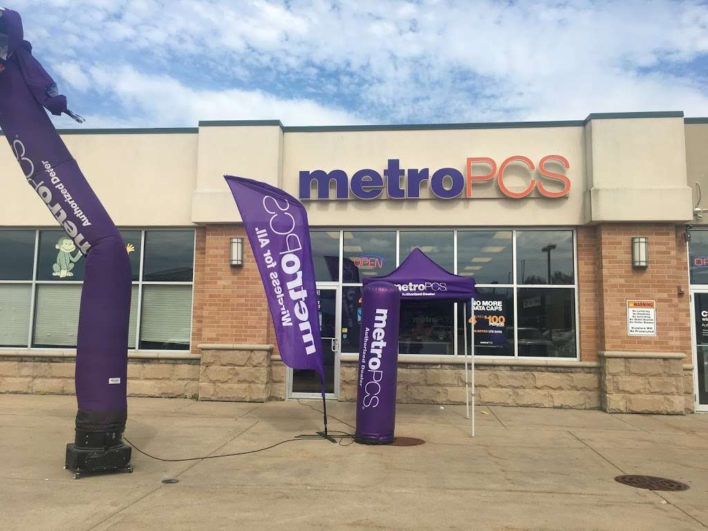 Metro by T-Mobile | 14523 Western Ave, Ste B104, Dixmoor, IL 60426, USA | Phone: (708) 897-0538