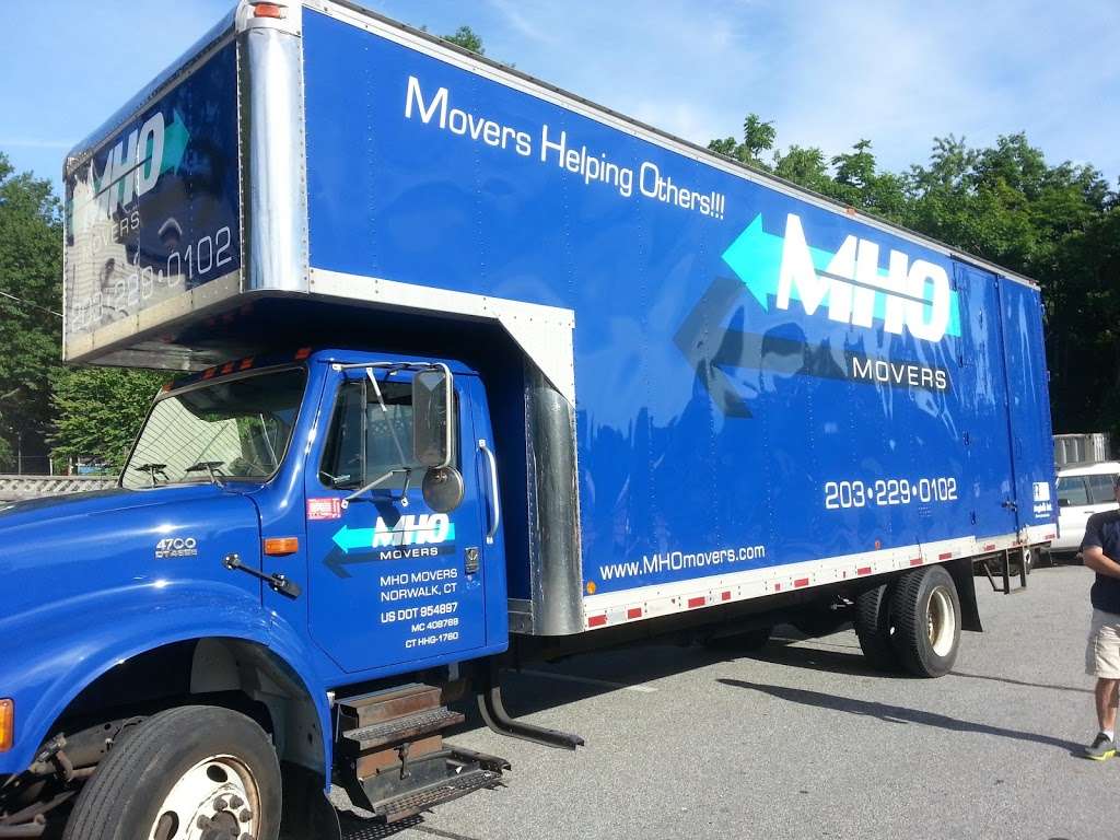 MHO Movers LLC. | 20 Red Oak Ln, Norwalk, CT 06850, USA | Phone: (203) 803-4752