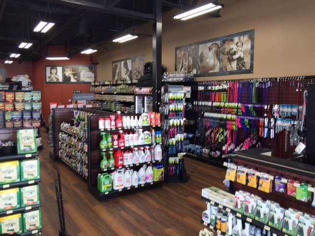 Pet Valu | 5855 Madison Ave, Indianapolis, IN 46227, USA | Phone: (317) 389-5119