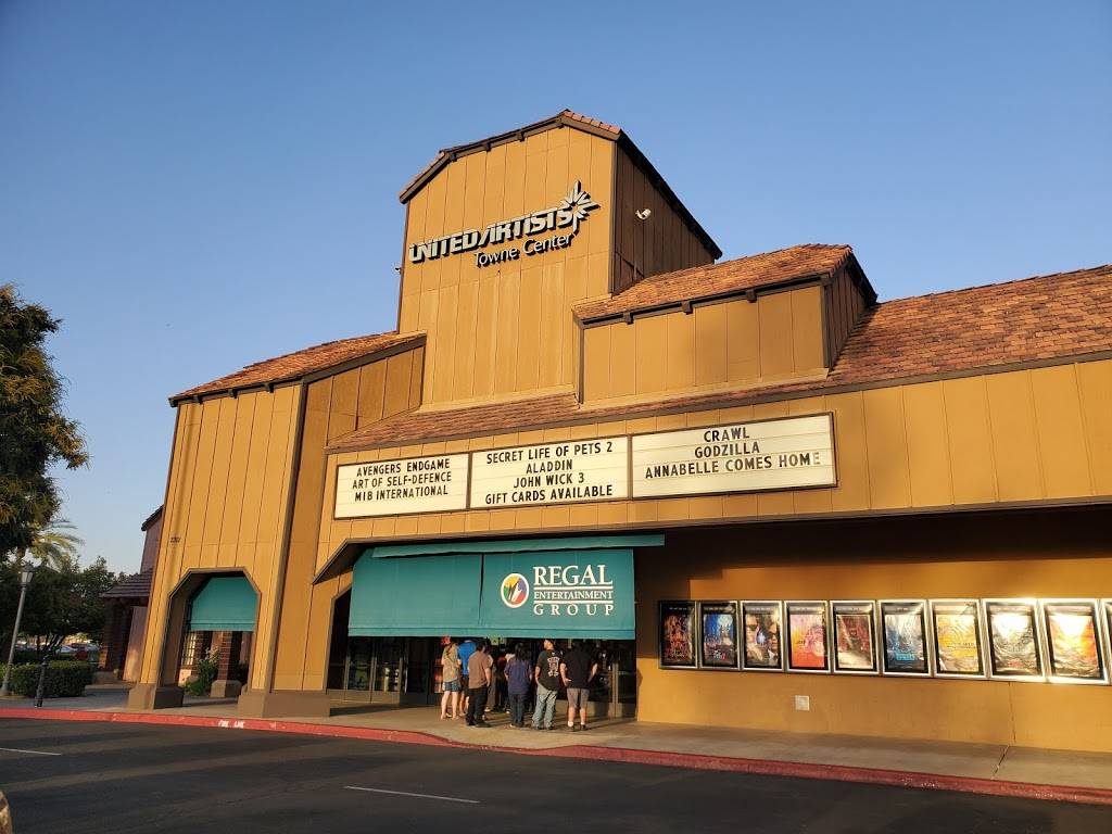 Regal UA Clovis Movies | 2301 Villa Ave, Clovis, CA 93612, USA | Phone: (844) 462-7342